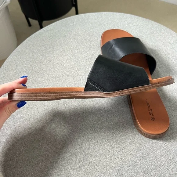 Call it Spring Single Strap Sandals - Picture 5 of 8